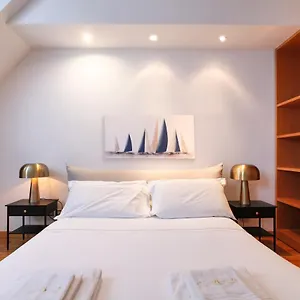 Duomo Luxury Viii Apartment