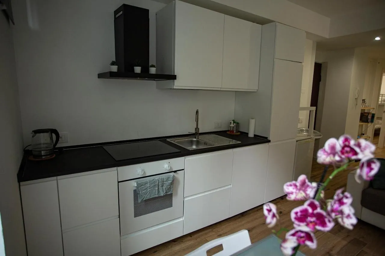 Loft San Siro Rafqa Fiera City Life Lotto Milan 0*,  Italy